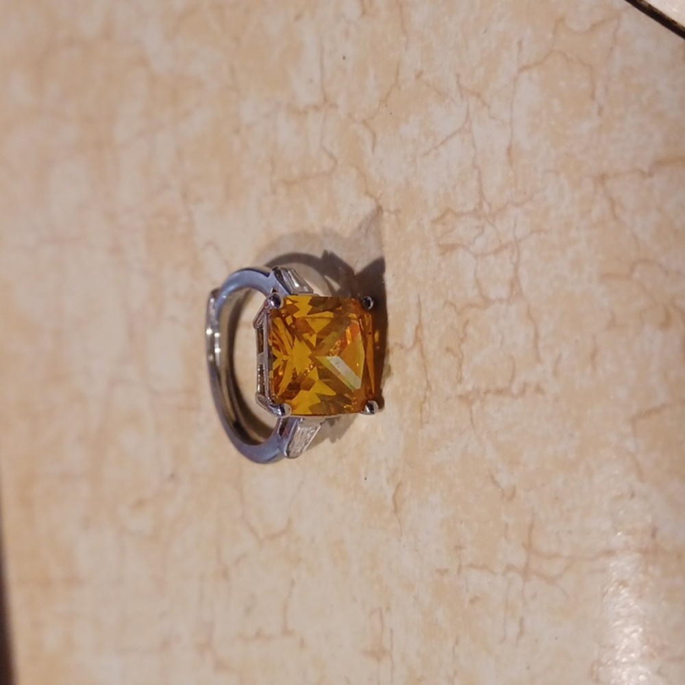 Stunning Yellow Rhinestone Square Adjustable Ring - Picture 6 of 6